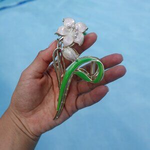 Flower hair clip 🌸
